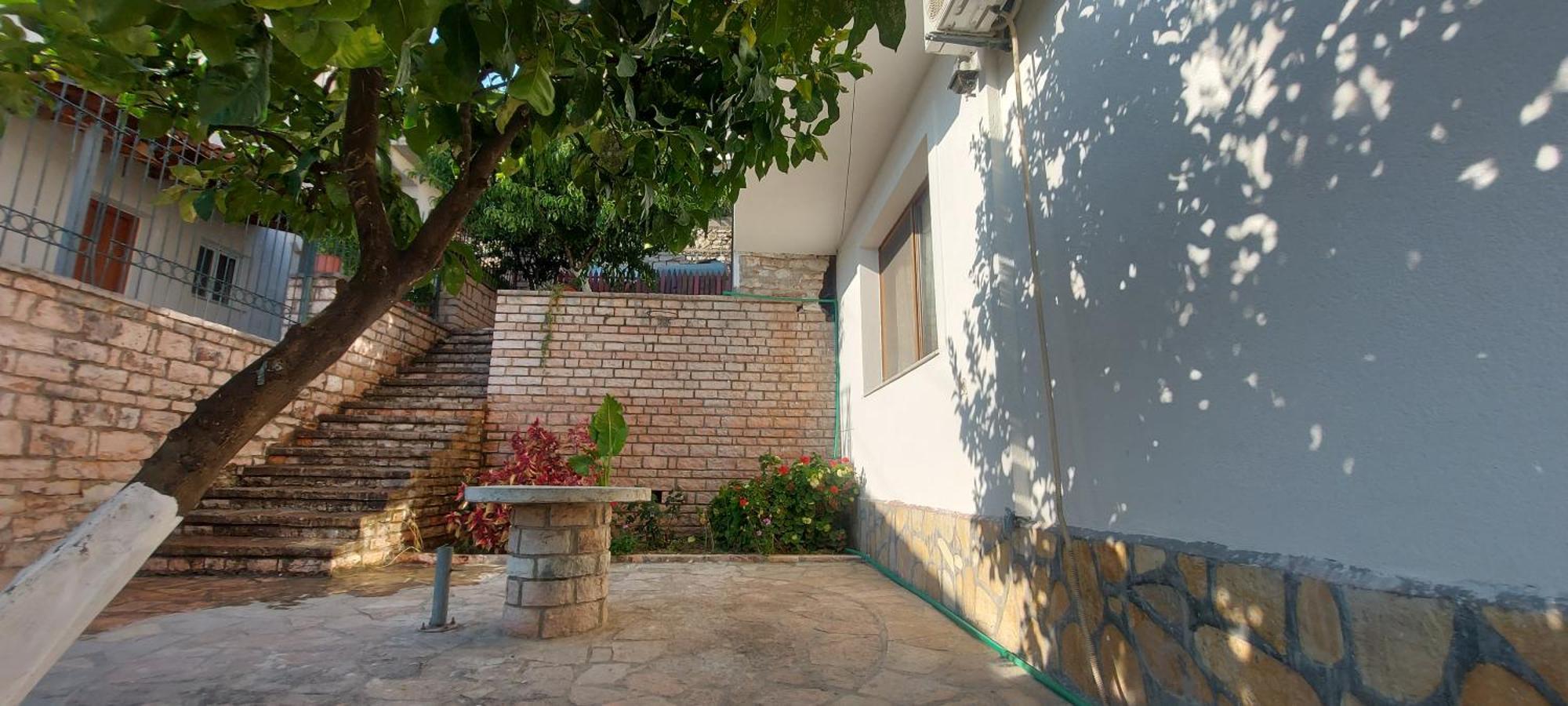 Duka Apartments Sarandë Exterior foto