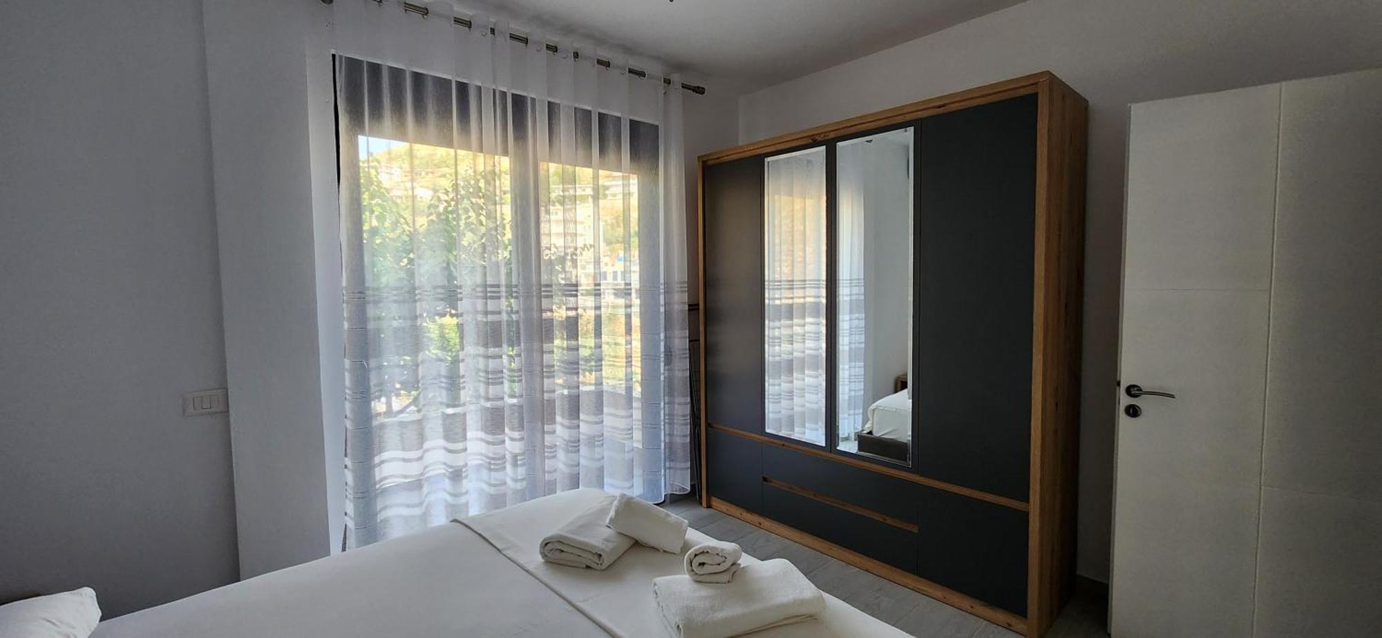 Duka Apartments Sarandë Exterior foto